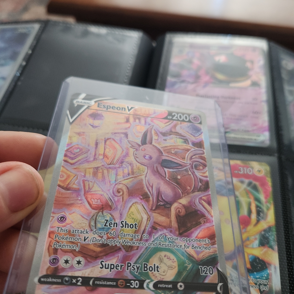 Espeon V Pokémon Card